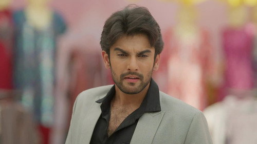 Doree Season 2 Episode 10 - Maan Rescues Doree-ganga