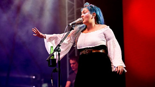 Glastonbury Season 20 Episode 23 - Elle King