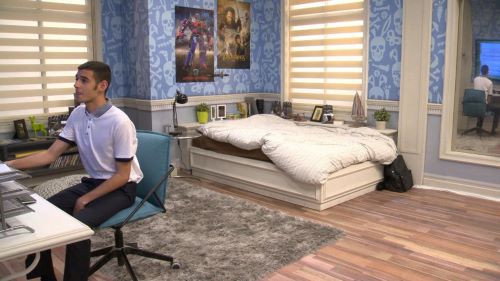Mishpaha Sholetet Season 1 Episode 19 - Episode 19