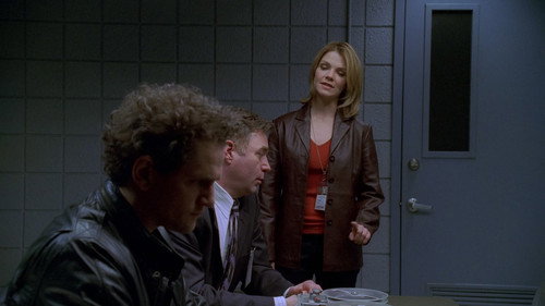 Law & Order: Criminal Intent Season 1 Episode 12 - Crazy