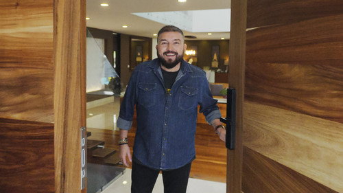Come Dine with Me Mexico Season 4 Episode 5 - Poncho Lizárraga
