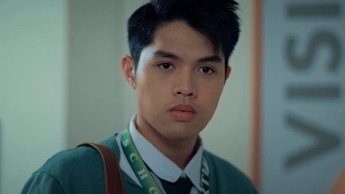 Senior High Season 1 Episode 4 - Connections