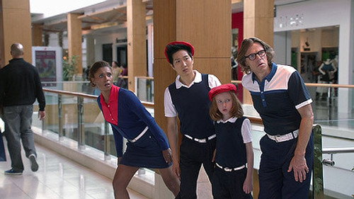 The Neighbors Season 1 Episode 2 - Journey to the Center of the Mall