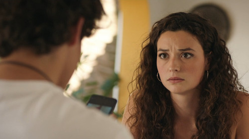 Episode 1517 still