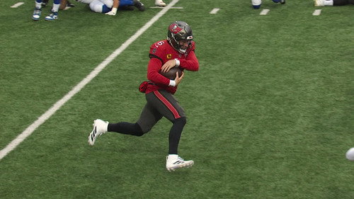 Quarterback Season 3 Episode 5 - Running Out of Time