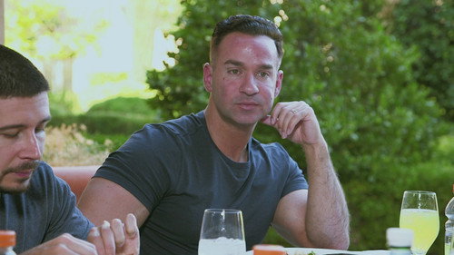 Jersey Shore: Family Vacation Season 4 Episode 6 - Jurrasic Angelina