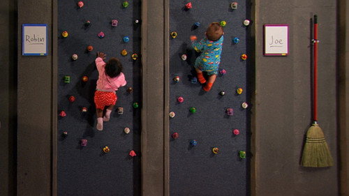 Sam & Cat Season 1 Episode 8 - #ToddlerClimbing