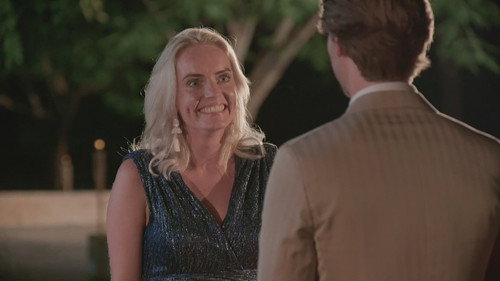 De Bachelor Season 2 Episode 1 - Episode 1