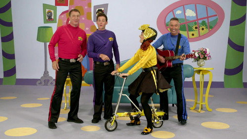 Ready, Steady, Wiggle! Season 2 Episode 4 - Emma's Bike Won't Work