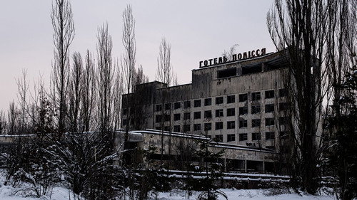 ARTE Reportage Season 28 Episode 12 - Ukraine: Chernobyl at war / Chile: Drought due to data centers