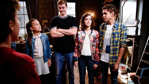 Hunter Street Season 1 Episode 1 - The New Hunter