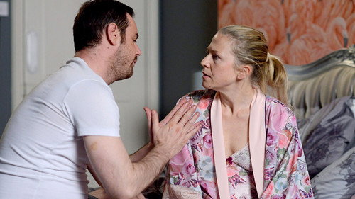 EastEnders Season 30 Episode 123 - 4902-4903