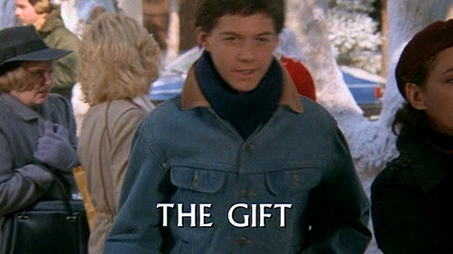 Starman Season 1 Episode 11 - The Gift