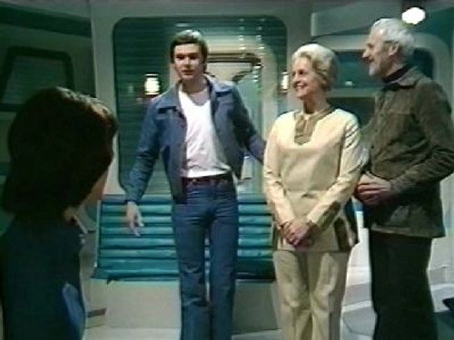 Doctor Who Season 11 Episode 8 - Invasion of the Dinosaurs (4)