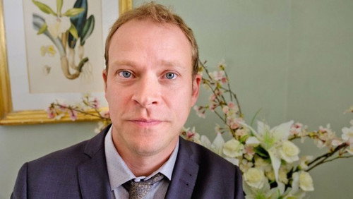 Peep Show Season 9 Episode 2 - Gregory's Beard