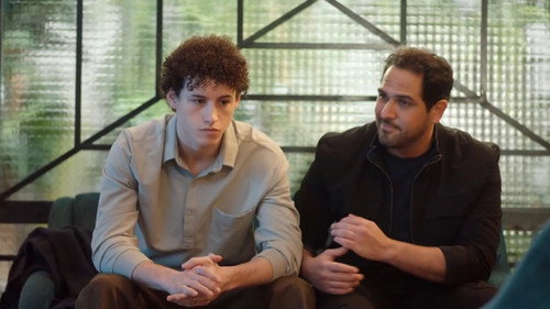 Episode 1940 still