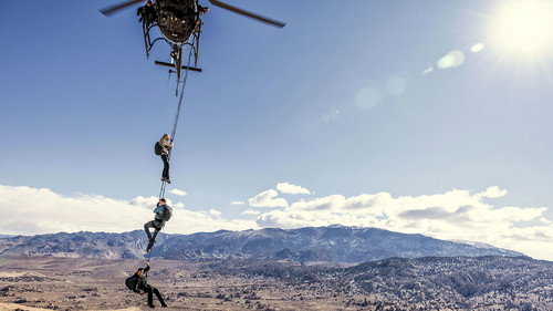 Running Wild with Bear Grylls Season 6 Episode 8 - Bobby Bones and Caitlin Parker in the Sierra Nevada