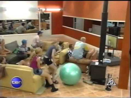Big Brother Season 1 Episode 4 - Daily Show (Day 4)