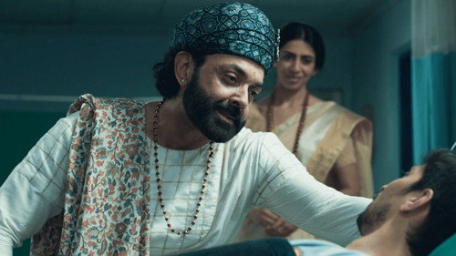 Aashram Season 1 Episode 9 - Maha Prasad