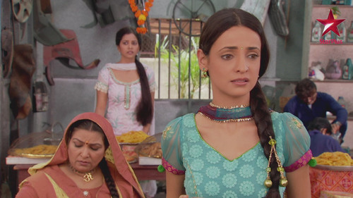 Iss Pyaar Ko Kya Naam Doon? Season 1 Episode 52 - Khushi sets up a sweet shop