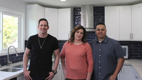 Flipping 101 With Tarek El Moussa Season 1 Episode 9 - A Horrible Hoarder House