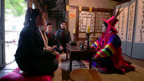 Busted! Season 1 Episode 5 - The Last Vampire
