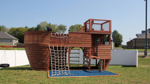 Super Dad Season 1 Episode 8 - Backyard Pirate Ship