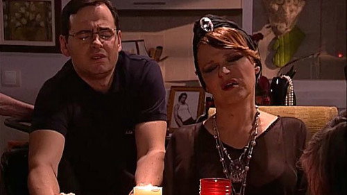 La que se avecina Season 4 Episode 8 - Unos hongos, una pitonisa y un espíritu errante