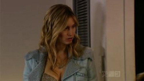 Outrageous Fortune Season 4 Episode 10 - The King, The King's to Blame