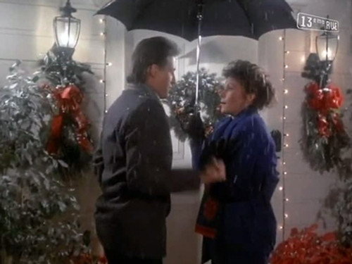 Scarecrow and Mrs. King Season 4 Episode 11 - Santa's Got a Brand New Bag