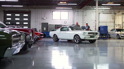 Speed Is the New Black Season 1 Episode 1 - A Mustang's Twists and Turns