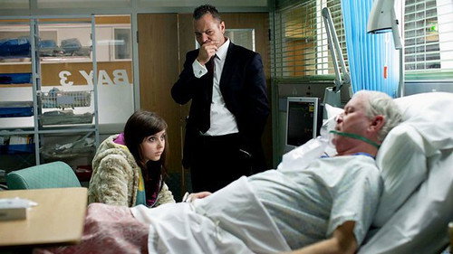 Holby City Season 12 Episode 19 - Downstairs Upstairs