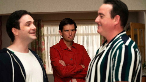 Two Doors Down Season 7 Episode 3 - Ian's Ex