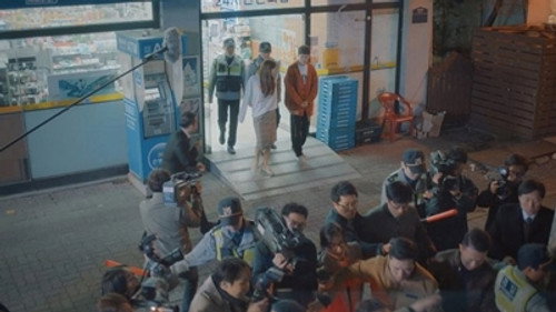 Welcome to Waikiki Season 1 Episode 13 - You Will No Longer Be Alive