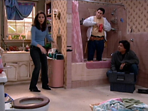 George Lopez Season 2 Episode 12 - This Old Casa