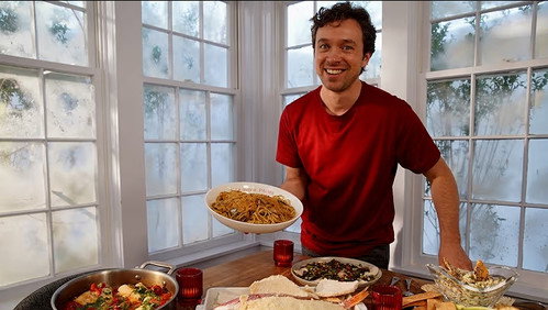 Let Frankie Cook Season 1 Episode 8 - Frankie's Feast of the Seven Fishes