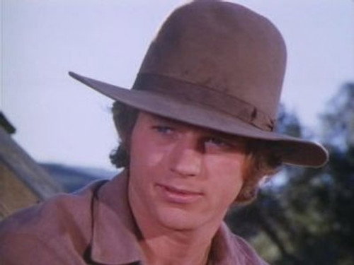 Little House on the Prairie Season 6 Episode 22 - He Loves Me, He Loves Me Not (1)