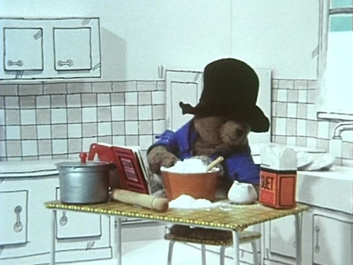 Paddington Bear Season 1 Episode 11 - Something Nasty in the Kitchen