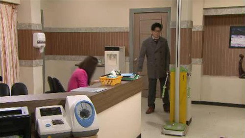 Episode 82 still
