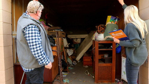 Storage Wars Season 13 Episode 7 - Game of Groans: Whittier Is Coming