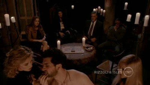 Rizzoli & Isles Season 2 Episode 7 - Bloodlines