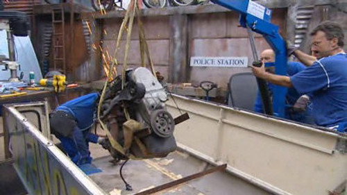 Scrapheap Challenge Season 6 Episode 8 - Super Slick Speedboats