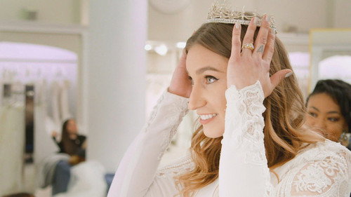 Say Yes to the Dress Season 19 Episode 10 - Is It Crown-Worthy?