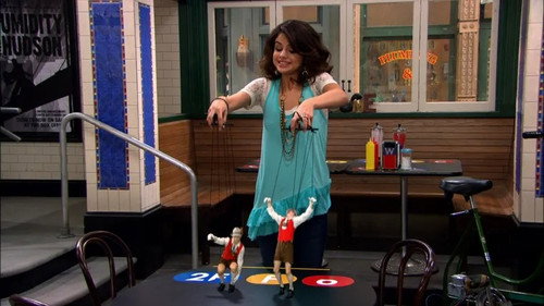 Wizards of Waverly Place Season 4 Episode 19 - Alex the Puppetmaster