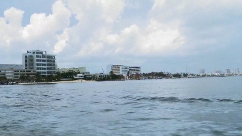 When Sharks Attack Season 4 Episode 5 - Mayhem in Mexico