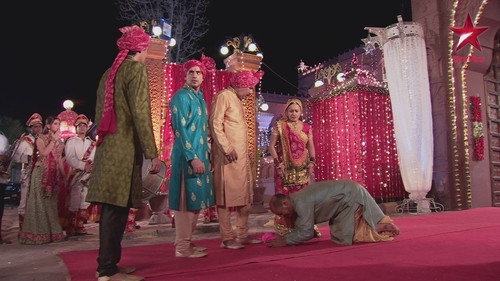 Diya Aur Baati Hum Season 1 Episode 10 - The missing bride