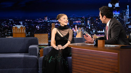 Ariana Grande, Josh Hutcherson, Snocaps still