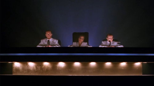 MacGyver Season 6 Episode 19 - Strictly Business