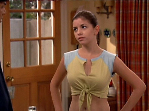 George Lopez Season 2 Episode 8 - Love Bites