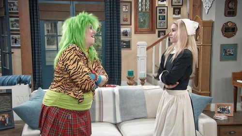 Coop & Cami Ask the World Season 2 Episode 22 - Would You Wrather Dress Like A Pilgrim